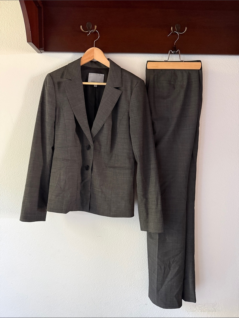 Classiques Entier Women's Gray Two-Piece Tailored Suit, Wool, Size 12